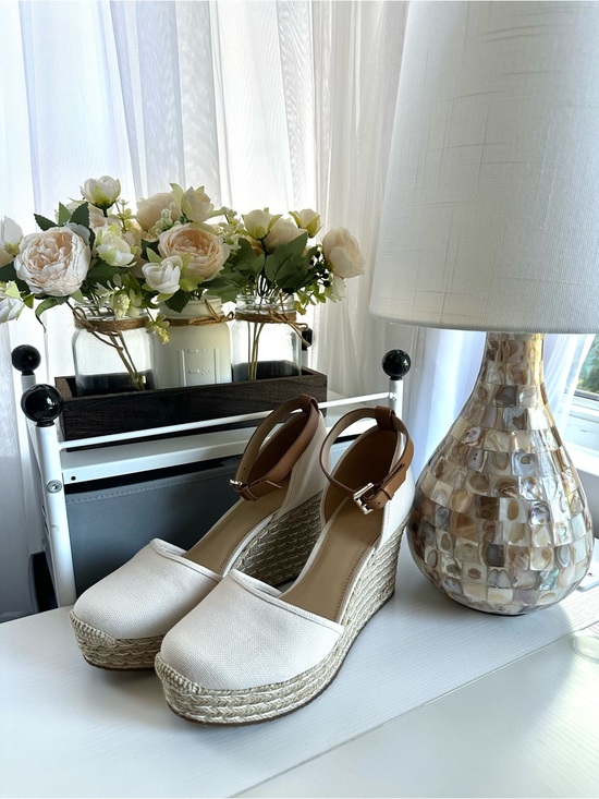 MICHAEL Michael Kors Shoes - NWT Michael Kors Kendrick Canvas Espadrille Wedge Sandals 9M Light Cream w/ Box